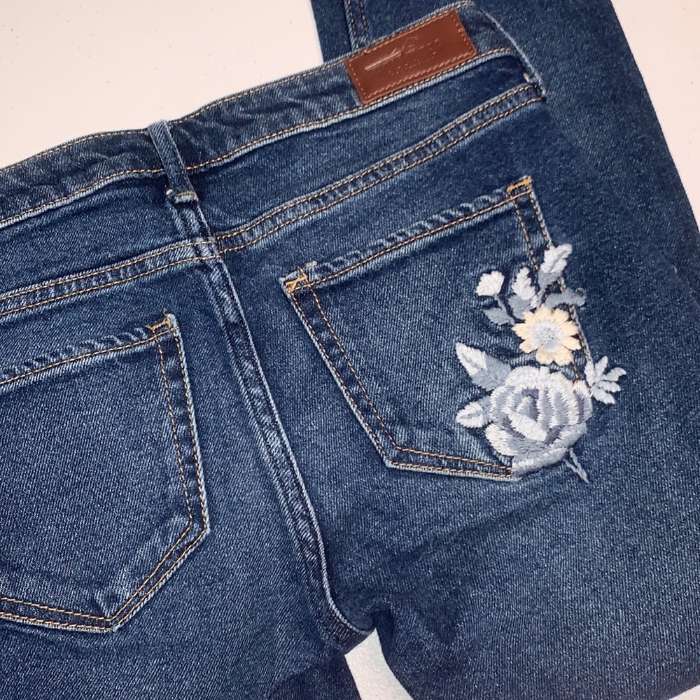Hollister Skinny Embroidered Jeans